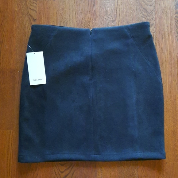 Zara Basic Mini Skirt - Picture 3 of 6